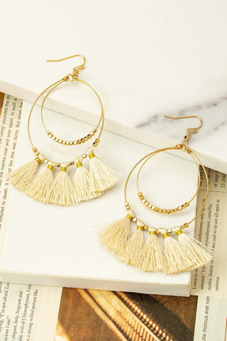 DOUBLE HOOP EARRING WITH CREAM TASSEL